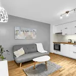 Stylish Designer With Free Street Parking Apartment Bratislava