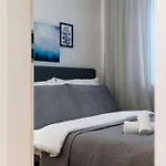 Stylish Designer With Free Street Parking Apartment Bratislava